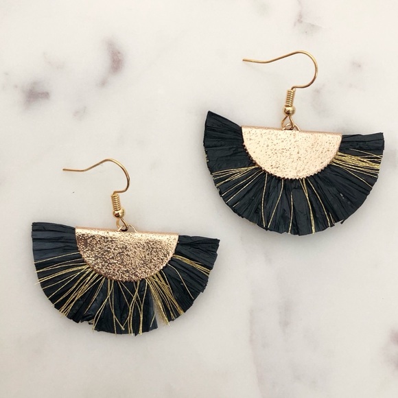 Jewelry - Boho Fan Earrings Black and Gold